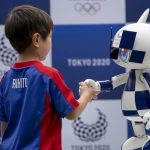 Чему мир может научиться у японских роботов